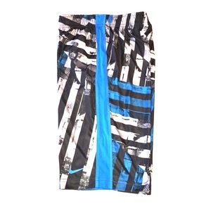 Nike Dri-Fit Shorts Boys SZ L NWT